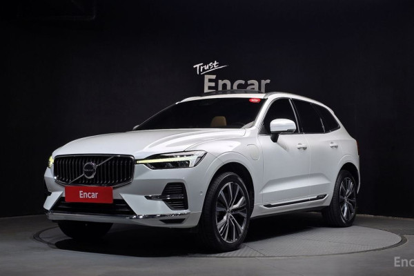 2022 Volvo XC60 с пробегом 51 584 км