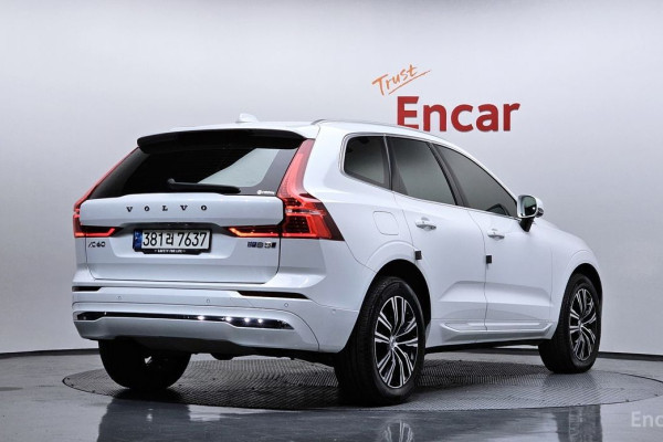 2022 Volvo XC60 с пробегом 52 446 км