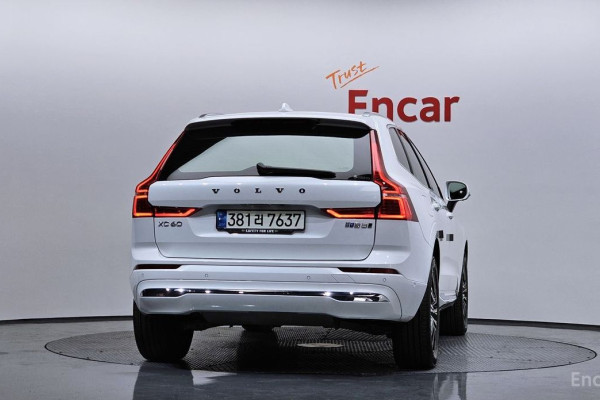 2022 Volvo XC60 с пробегом 52 446 км