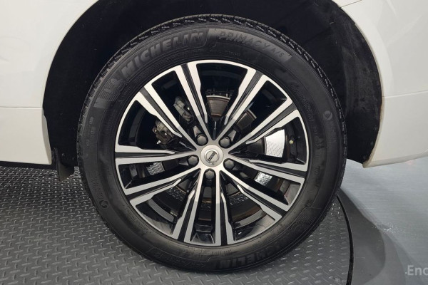 2022 Volvo XC60 с пробегом 52 446 км