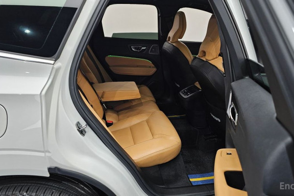 2022 Volvo XC60 с пробегом 52 446 км