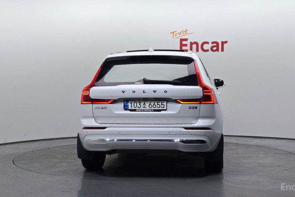 2022 Volvo XC60 с пробегом 66 594 км