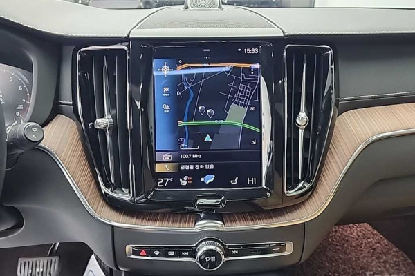 2021 Volvo XC60 с пробегом 88 121 км