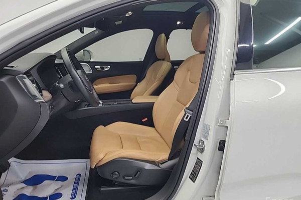 2021 Volvo XC60 с пробегом 88 121 км