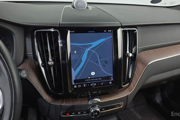 2022 Volvo XC60 с пробегом 66 594 км