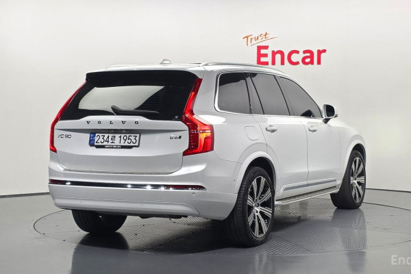 2023 Volvo XC90 с пробегом 38 088 км