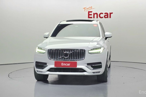 2023 Volvo XC90 с пробегом 38 088 км