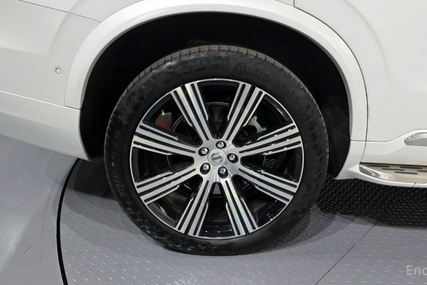 2023 Volvo XC90 с пробегом 38 088 км