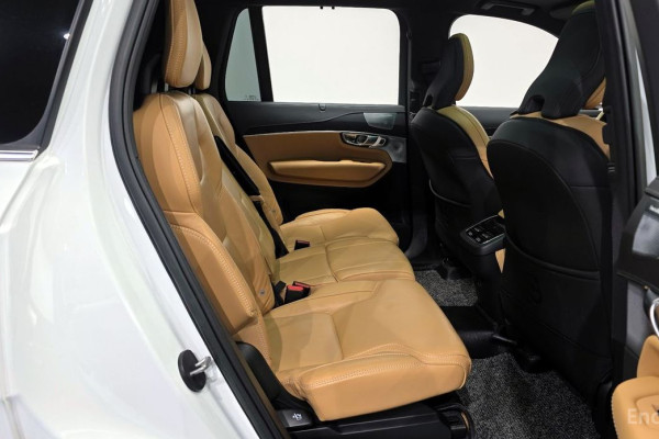 2023 Volvo XC90 с пробегом 38 088 км