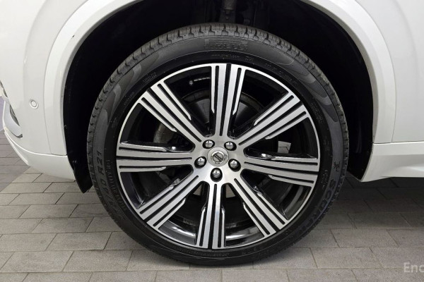 2022 Volvo XC90 с пробегом 109 819 км