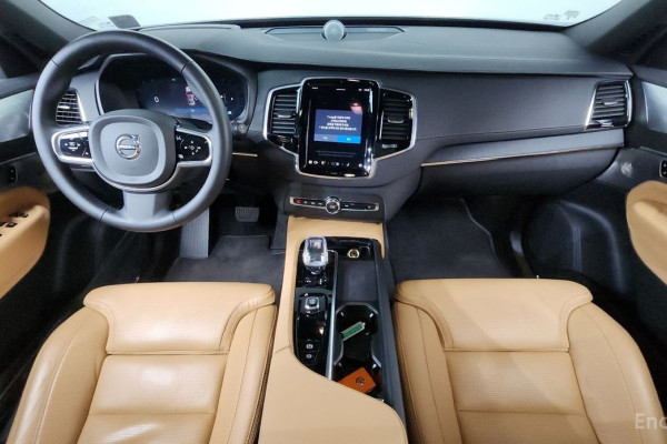 2023 Volvo XC90 с пробегом 65 980 км