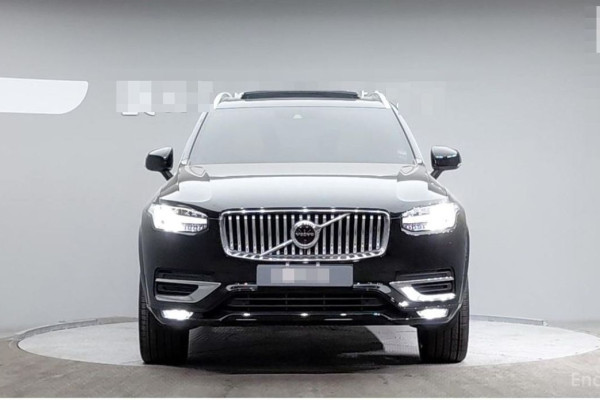 2022 Volvo XC90 с пробегом 63 547 км