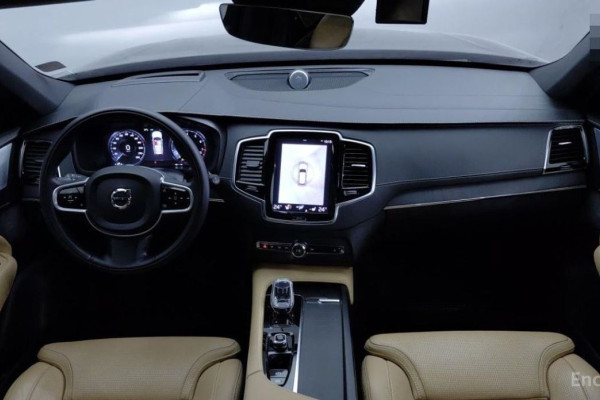 2022 Volvo XC90 с пробегом 63 547 км