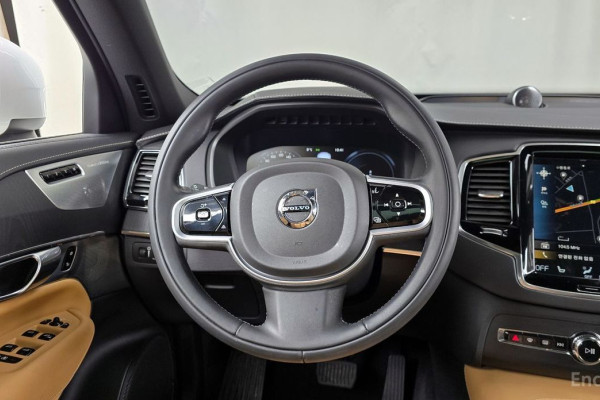 2022 Volvo XC90 с пробегом 173 820 км