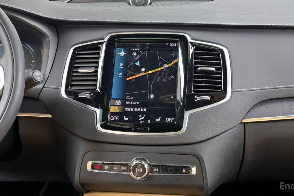 2022 Volvo XC90 с пробегом 173 820 км