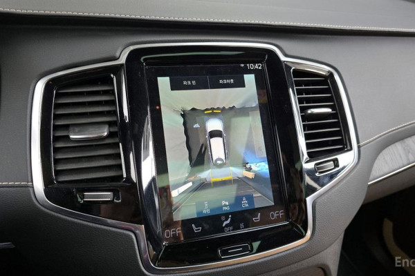 2022 Volvo XC90 с пробегом 173 820 км