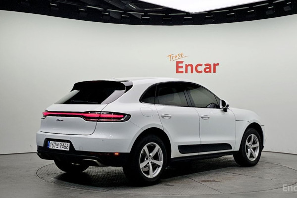 2020 Porsche Macan с пробегом 81 794 км
