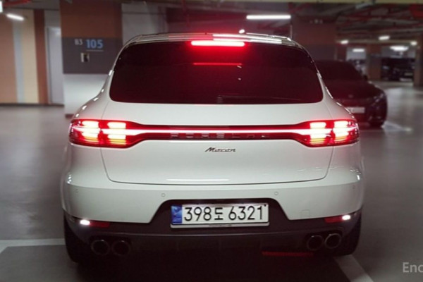 2021 Porsche Macan с пробегом 22 500 км