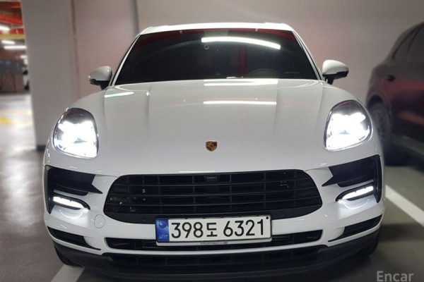 2021 Porsche Macan с пробегом 22 500 км