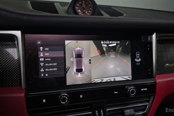 2022 Porsche Macan с пробегом 46 195 км