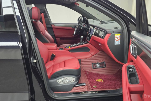 2023 Porsche Macan с пробегом 24 468 км