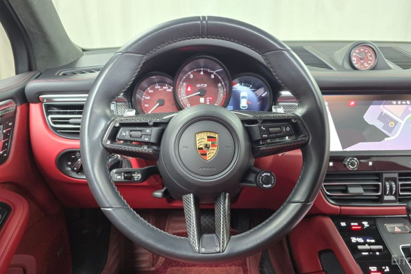 2023 Porsche Macan с пробегом 24 468 км