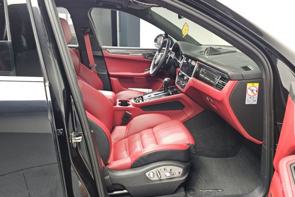 2023 Porsche Macan с пробегом 28 953 км