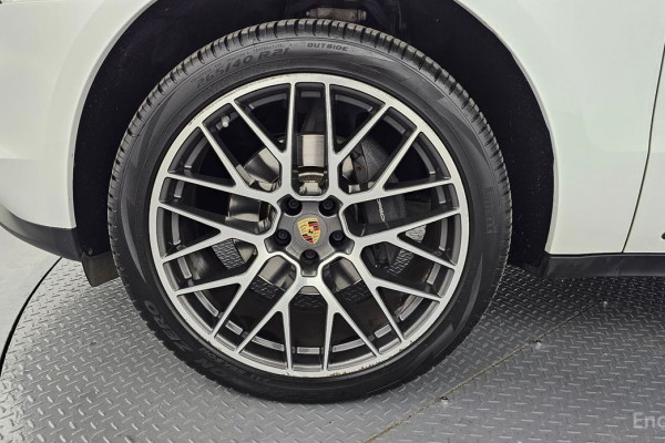 2021 Porsche Macan с пробегом 62 722 км