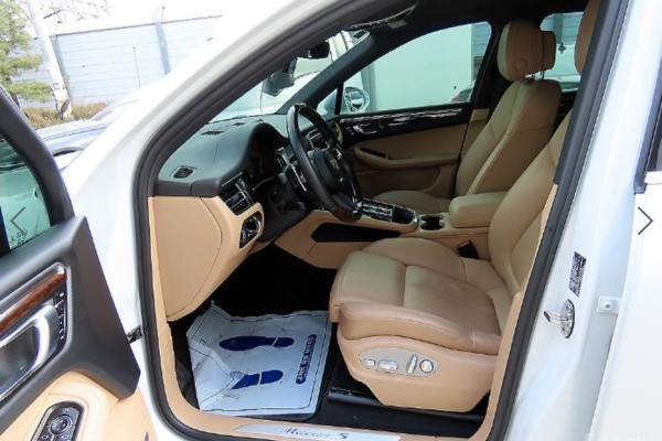 2022 Porsche Macan с пробегом 33 200 км