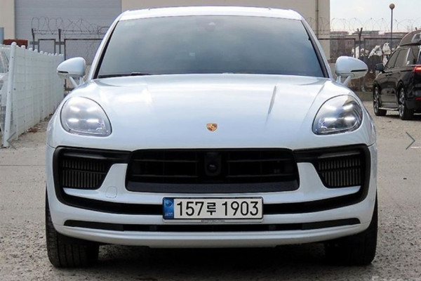 2022 Porsche Macan с пробегом 33 200 км