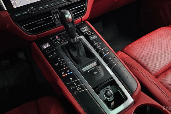 2021 Porsche Macan с пробегом 30 437 км