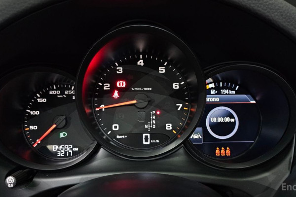 2021 Porsche Macan с пробегом 84 592 км