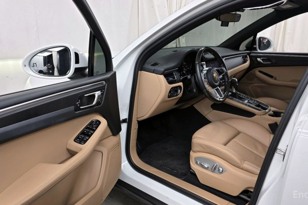 2021 Porsche Macan с пробегом 22 910 км