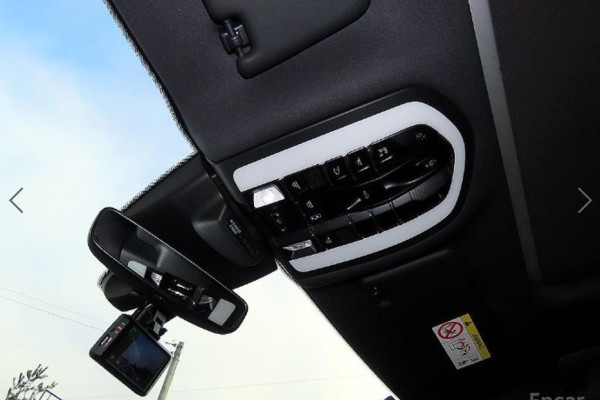 2022 Porsche Macan с пробегом 33 200 км