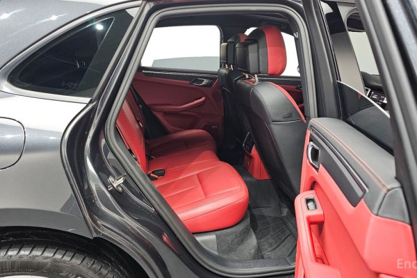 2021 Porsche Macan с пробегом 30 437 км