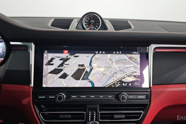 2021 Porsche Macan с пробегом 30 437 км