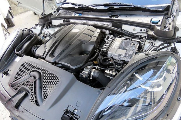 2022 Porsche Macan с пробегом 33 200 км