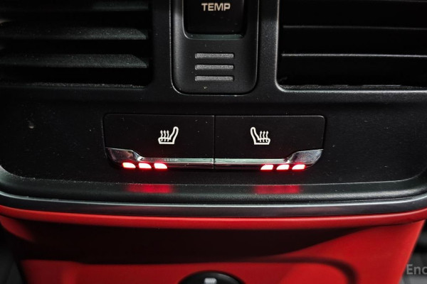 2021 Porsche Macan с пробегом 30 437 км