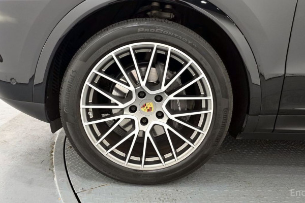 2023 Porsche Cayenne с пробегом 24 666 км