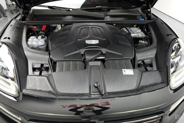2023 Porsche Cayenne с пробегом 24 666 км