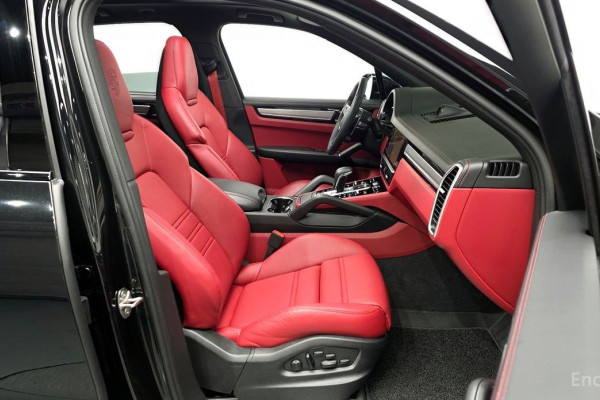 2023 Porsche Cayenne с пробегом 24 666 км