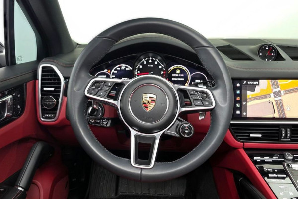 2023 Porsche Cayenne с пробегом 24 666 км