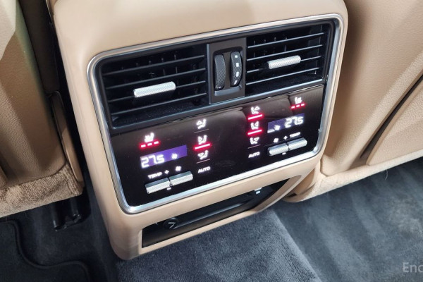 2022 Porsche Cayenne с пробегом 65 161 км