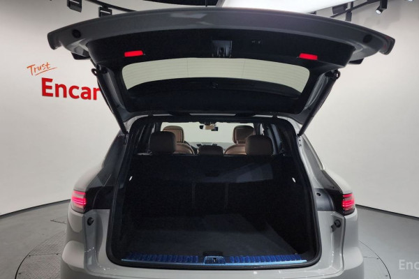 2022 Porsche Cayenne с пробегом 65 161 км