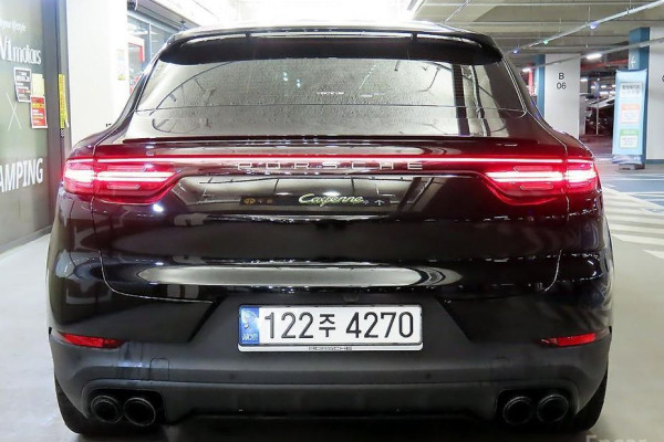2022 Porsche Cayenne с пробегом 27 663 км
