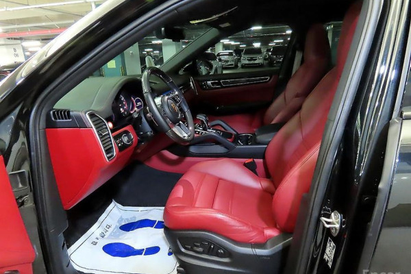 2022 Porsche Cayenne с пробегом 27 663 км