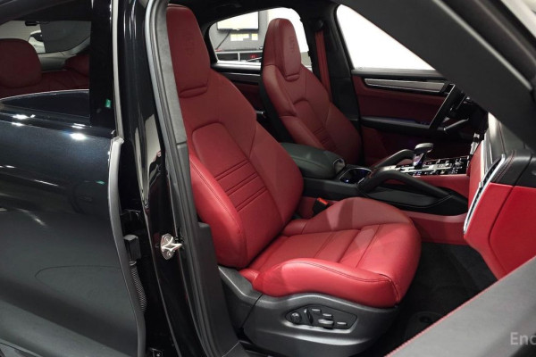 2023 Porsche Cayenne с пробегом 27 857 км