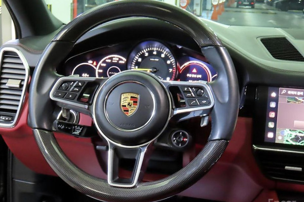 2022 Porsche Cayenne с пробегом 27 663 км