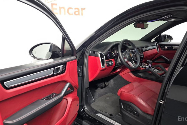 2023 Porsche Cayenne с пробегом 27 857 км