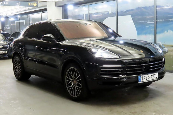 2022 Porsche Cayenne с пробегом 27 663 км